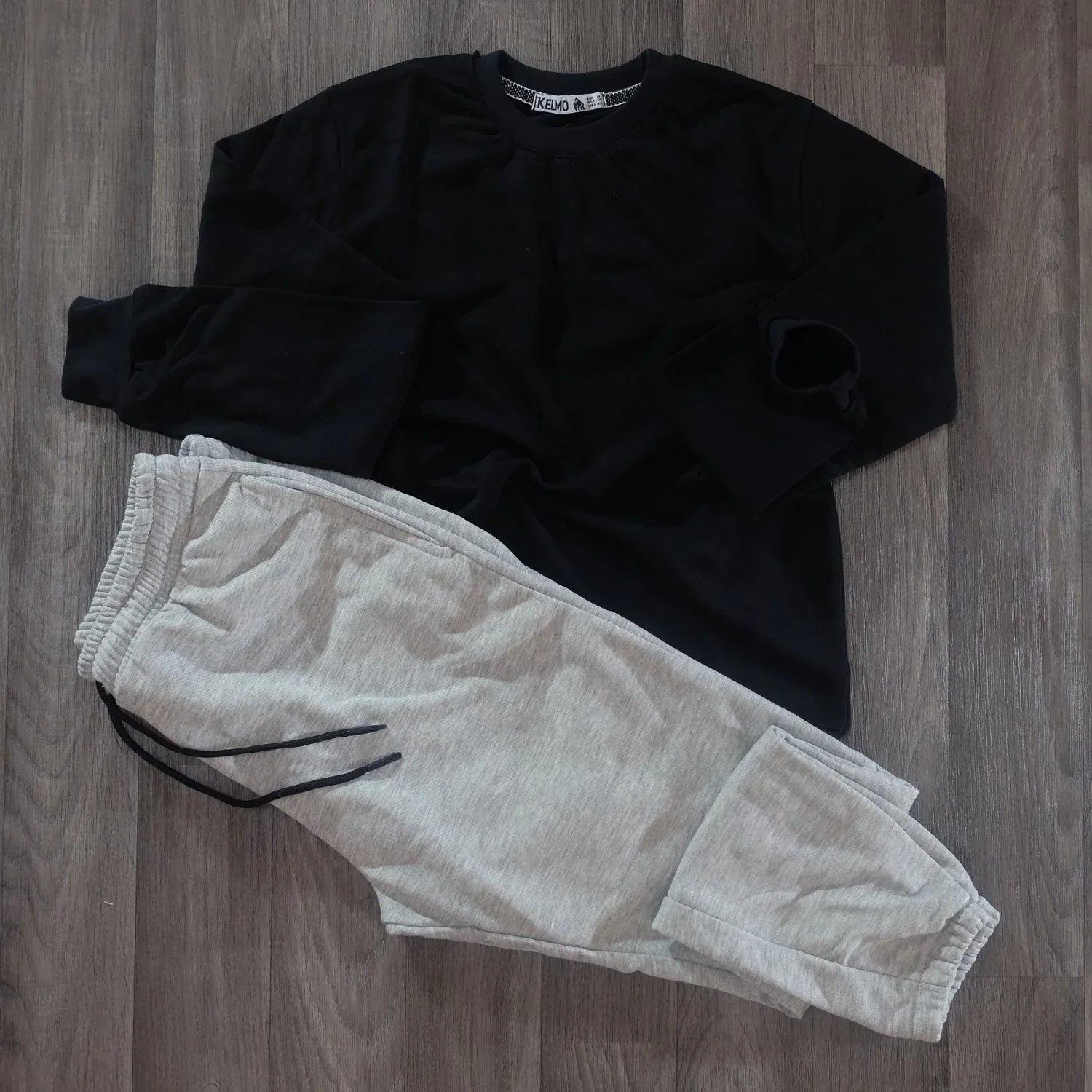 Ensemble Jogging Gris Chine Clair Chine + Sweat Noir Kelmo