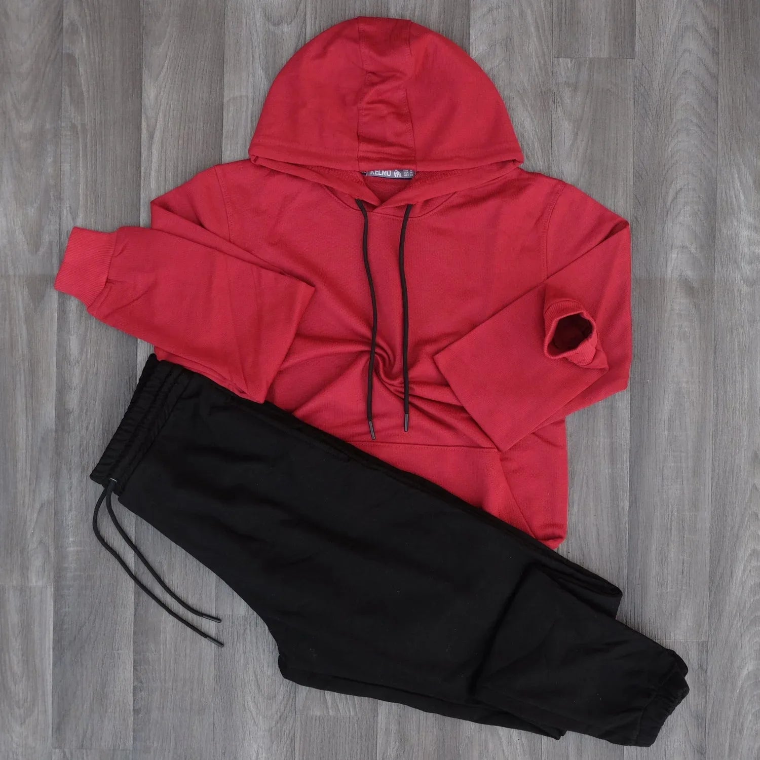 Ensemble Jogging Noir + Capuche Cotton Rouge Kelmo