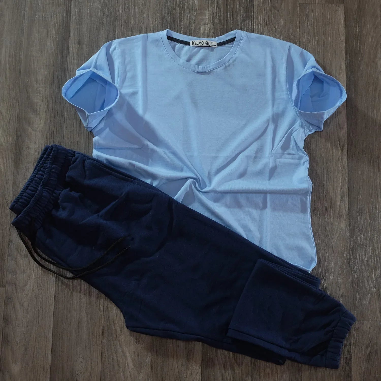 Ensemble T-Shirt Ciel + Jogging Bleu Marine Kelmo